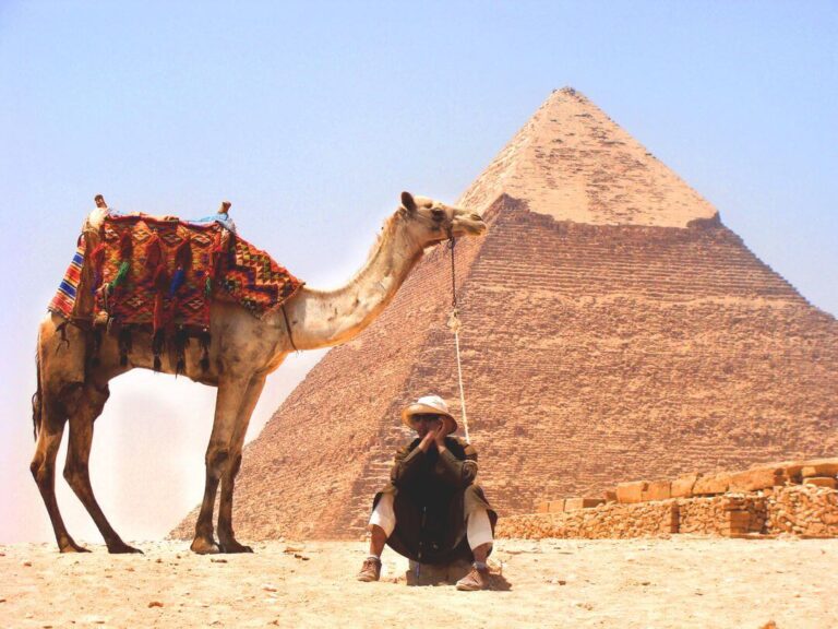 أفعال البشر هي أفضل تفسيرات لأفكارِهم.