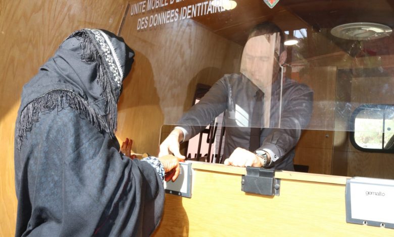 إقليم طاطا.. حملة إنجاز وتجديد البطاقة الوطنية للتعريف الإلكترونية تحط الرحال بجماعة تمنارت (صور)