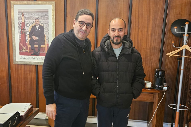 الوزير قيوح دارها زوينة و استقبل الشاب عبد الرحيم و و تفاعل مع المطالب ديالوا