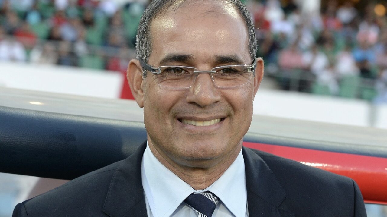 رسميًا.. بادو الزاكي يتولى تدريب المنتخب الأردني خلفًا لجمال السلامي