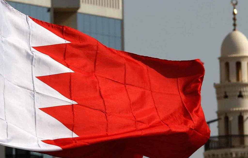 انفجارات جديدة وتفعيل صفارات الإنذار الجوي في البحرين