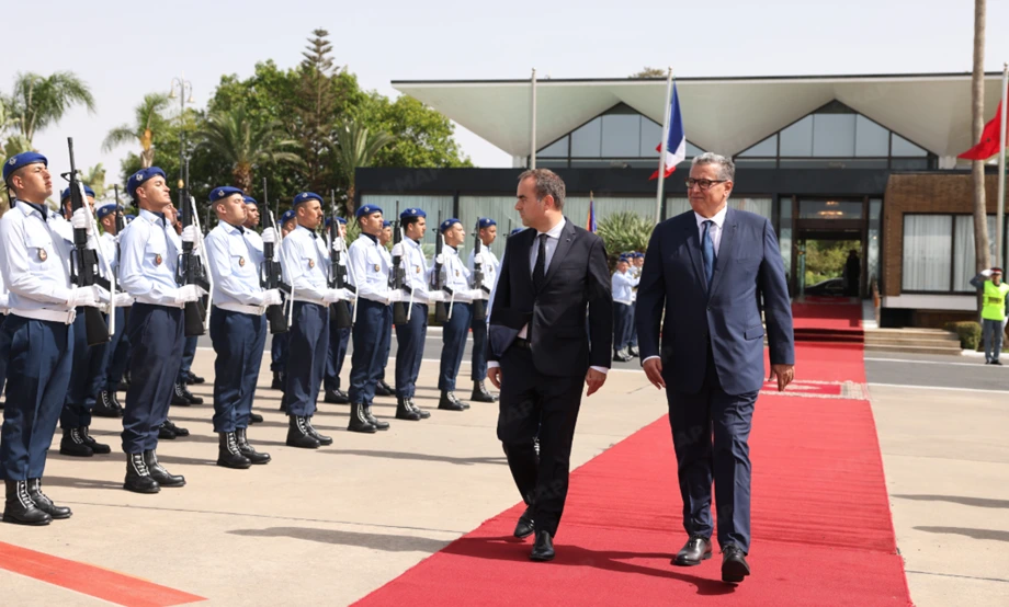 الوزير الأول الفرنسي يختتم مهمته الدبلوماسية بالمغرب ويغادر البلاد