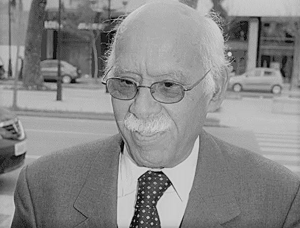 رحيل أحد آباء القصيدة المغربية الحديثة.. محمد السرغيني يودع الحياة عن 96 عاماً