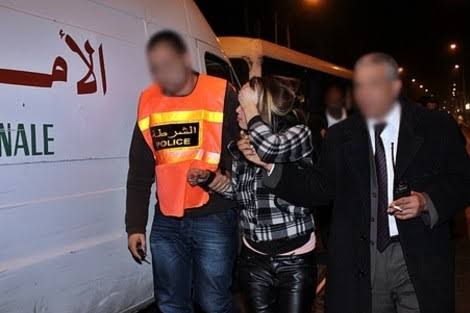 زعمت أن جهات رسمية فتحت الحدود وجلبت المهاجرين نحو سبتة المحتلة.. أمن العرائش يفكك رواية مرشحة للهجرة السرية ويقدمها أمام القضاء بتهم التبليغ عن جرائم وهمية ونشر أخبار زائفة