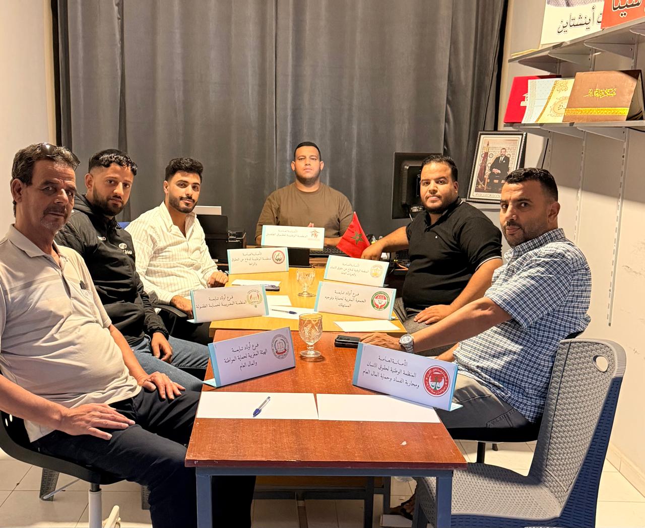 هيئات حقوقية بأولاد تايمة تدق ناقوس الخطر.. الكلاب الضالة والتشرد واستقدام مهاجرين يضعون المسؤولين أمام المساءلة
